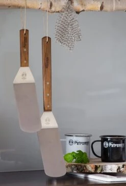 Petromax Grill-& Pfannenwender Mit Kurzgriff In Silber 13 Petromax Grill-& Pfannenwender Mit Kurzgriff In Silber -Küchenzubehör petromax petromax grill and pfannenwender mit kurzgriff in silber 5