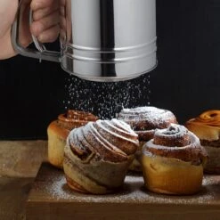 2x Mehlsieb In Silber -Küchenzubehör relaxdays 2x mehlsieb in silber 2