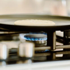 Crêpespfanne In Schwarz - Ø25 Cm -Küchenzubehör relaxdays crepespfanne in schwarz o25 cm 5