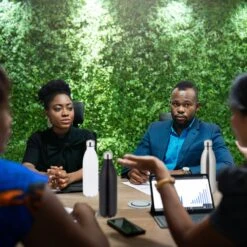 Trinkflasche In Schwarz - 1 L -Küchenzubehör relaxdays trinkflasche in schwarz 1 l 2